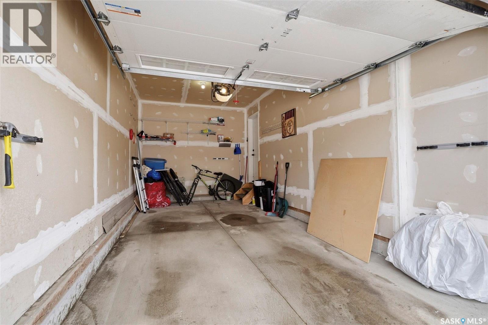 #722 150 LANGLOIS WAY - 26