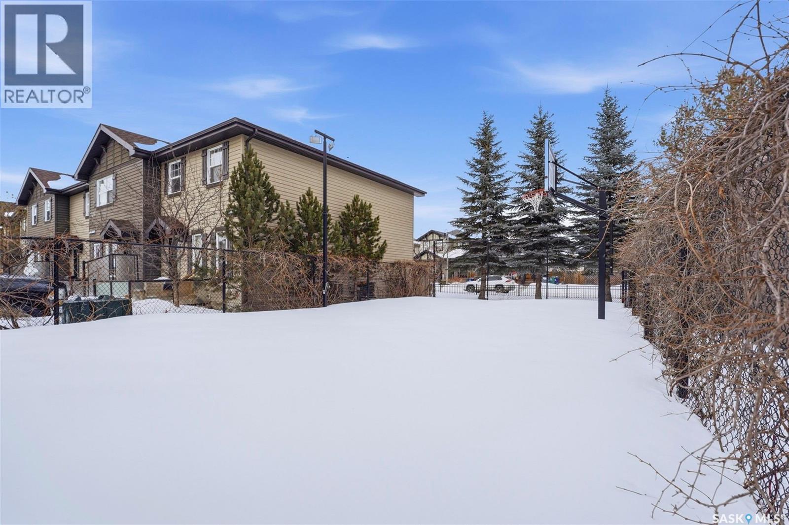 #722 150 LANGLOIS WAY - 28