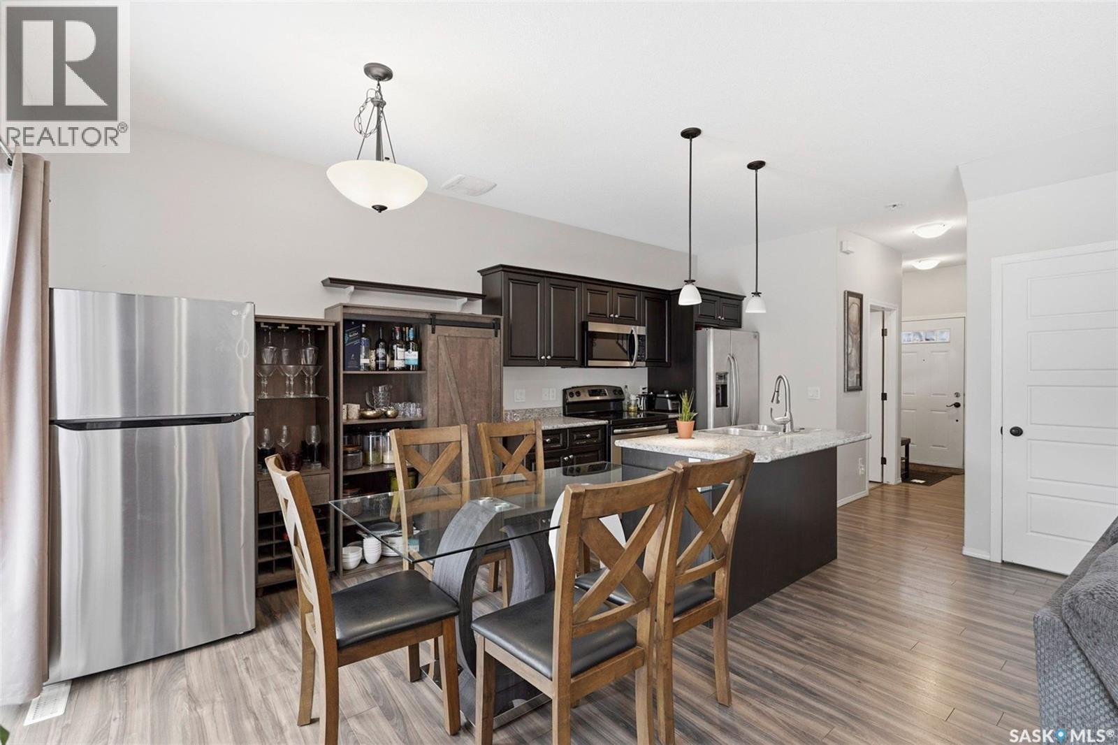 #722 150 LANGLOIS WAY - 8