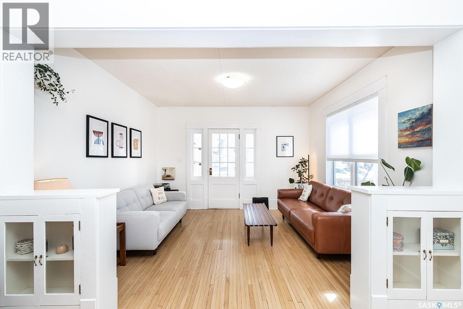 625 4TH AVENUE N - 5