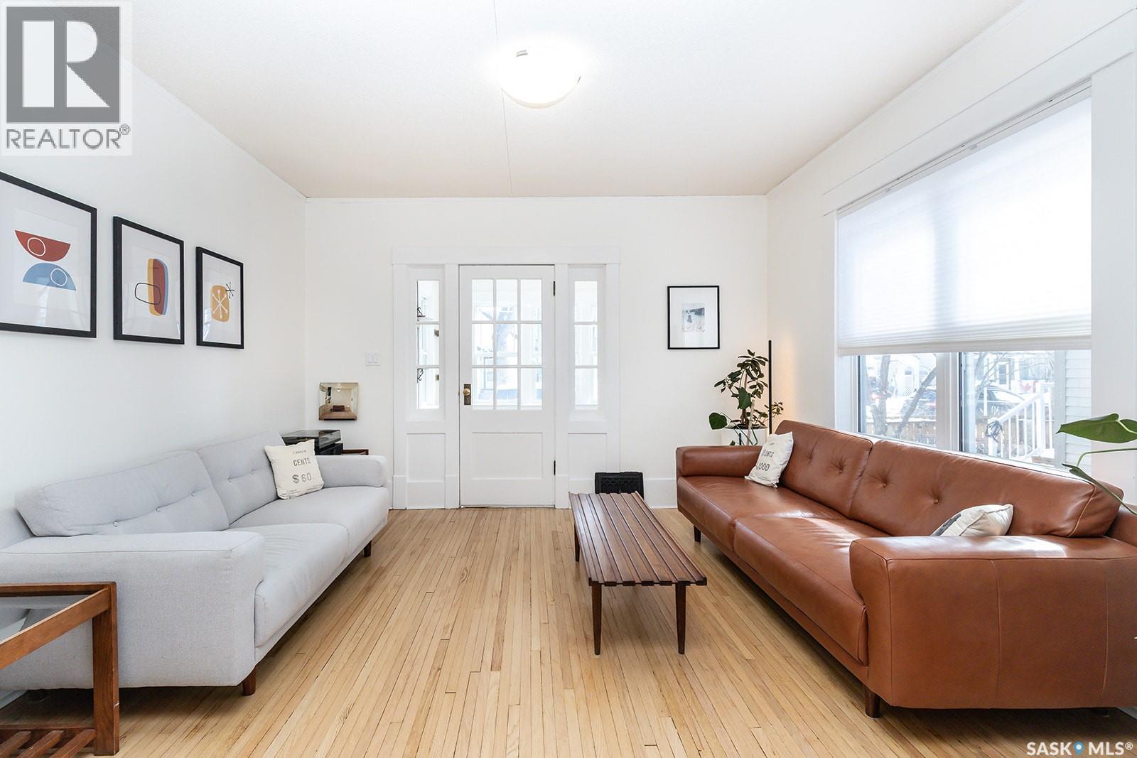 625 4TH AVENUE N - 6