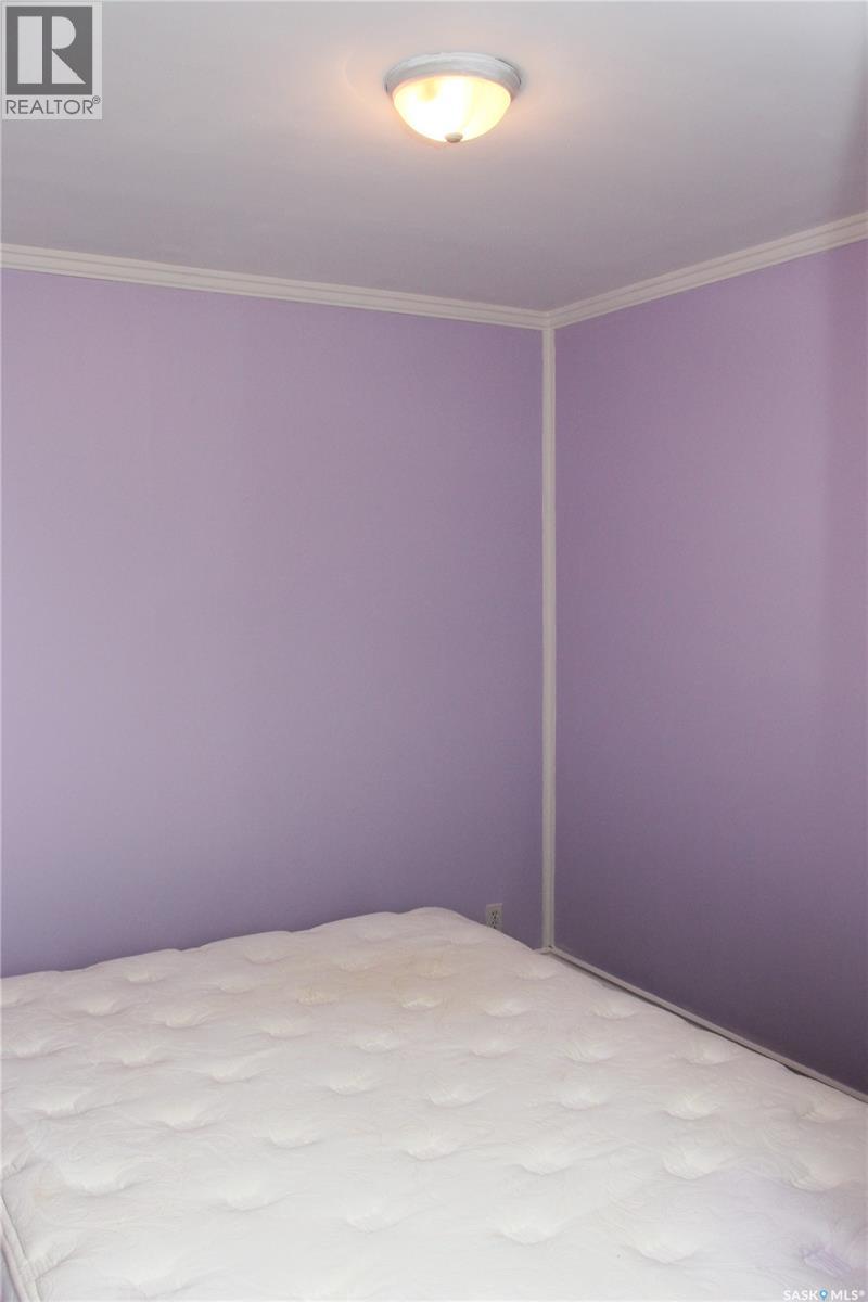 3007 DEWDNEY AVENUE - 20