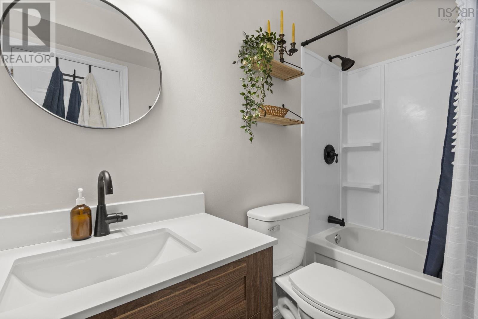 #115 79 COLLINS GROVE - 22