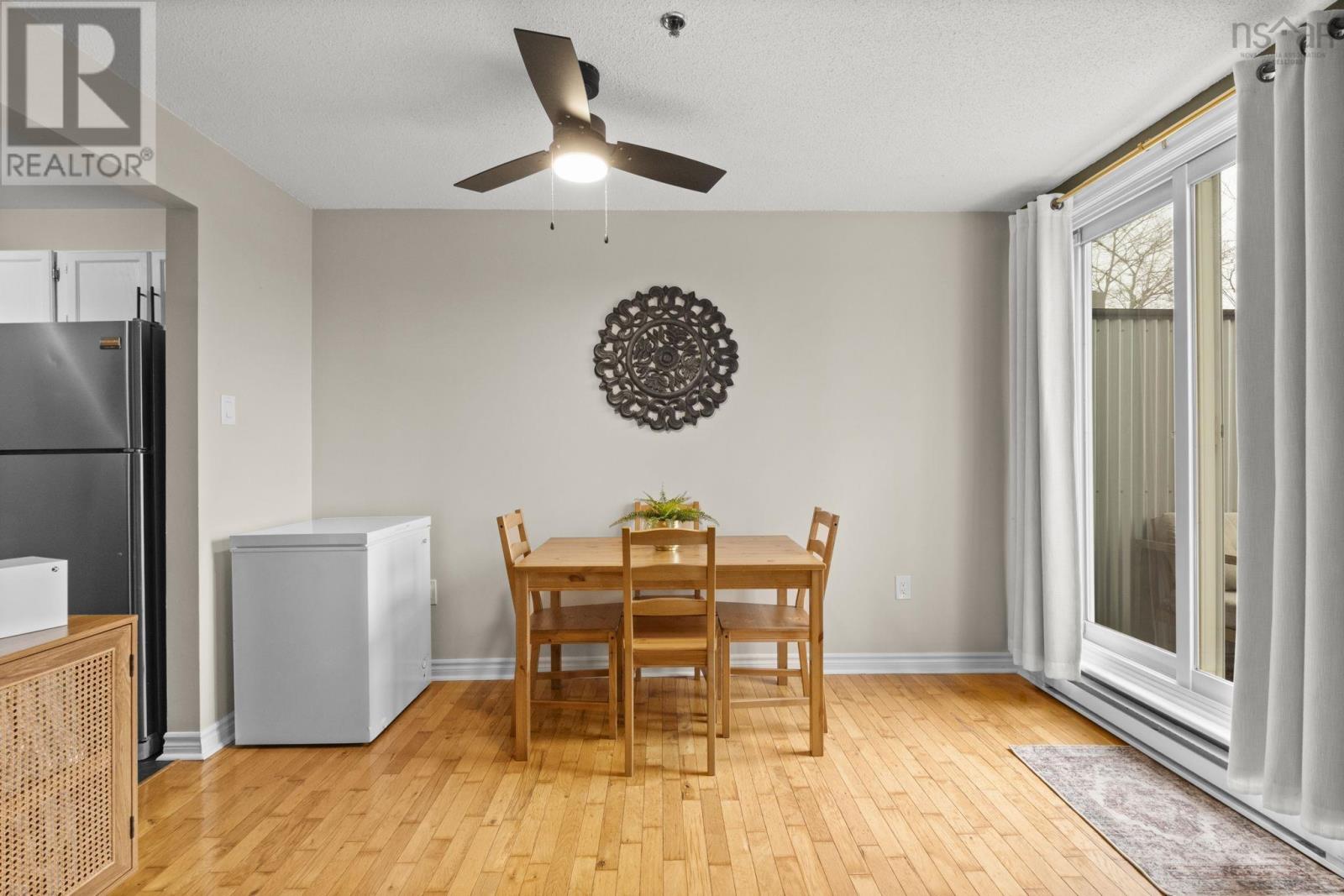 #115 79 COLLINS GROVE - 9