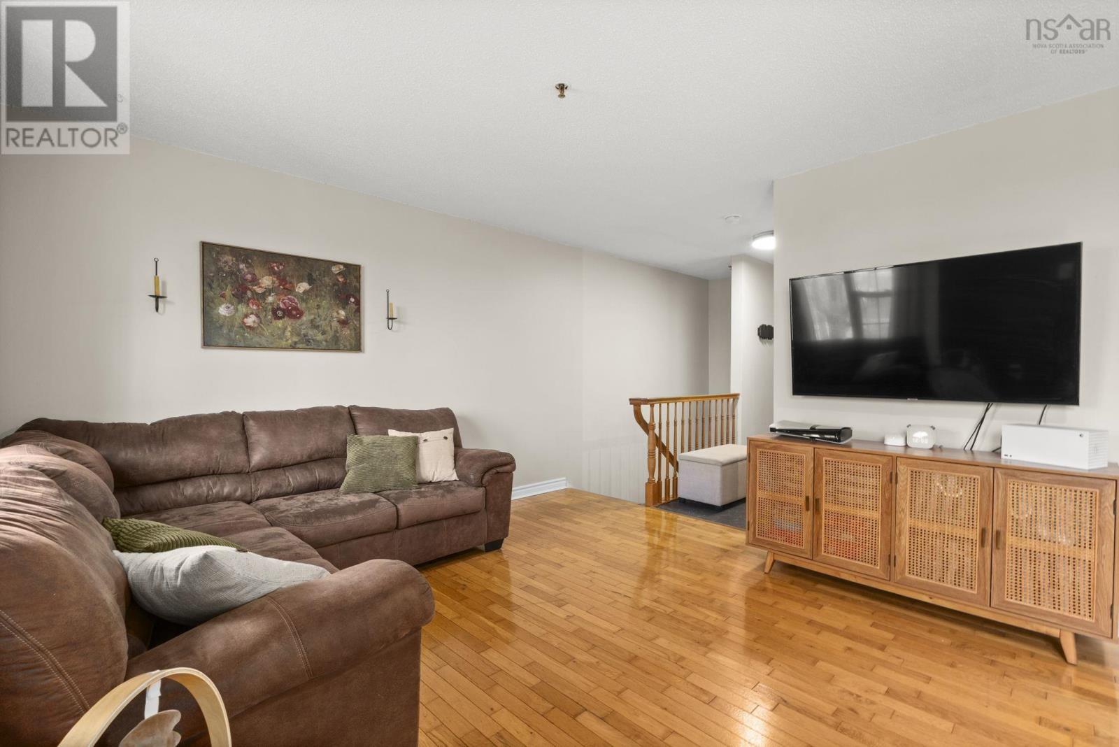 #115 79 COLLINS GROVE - 7