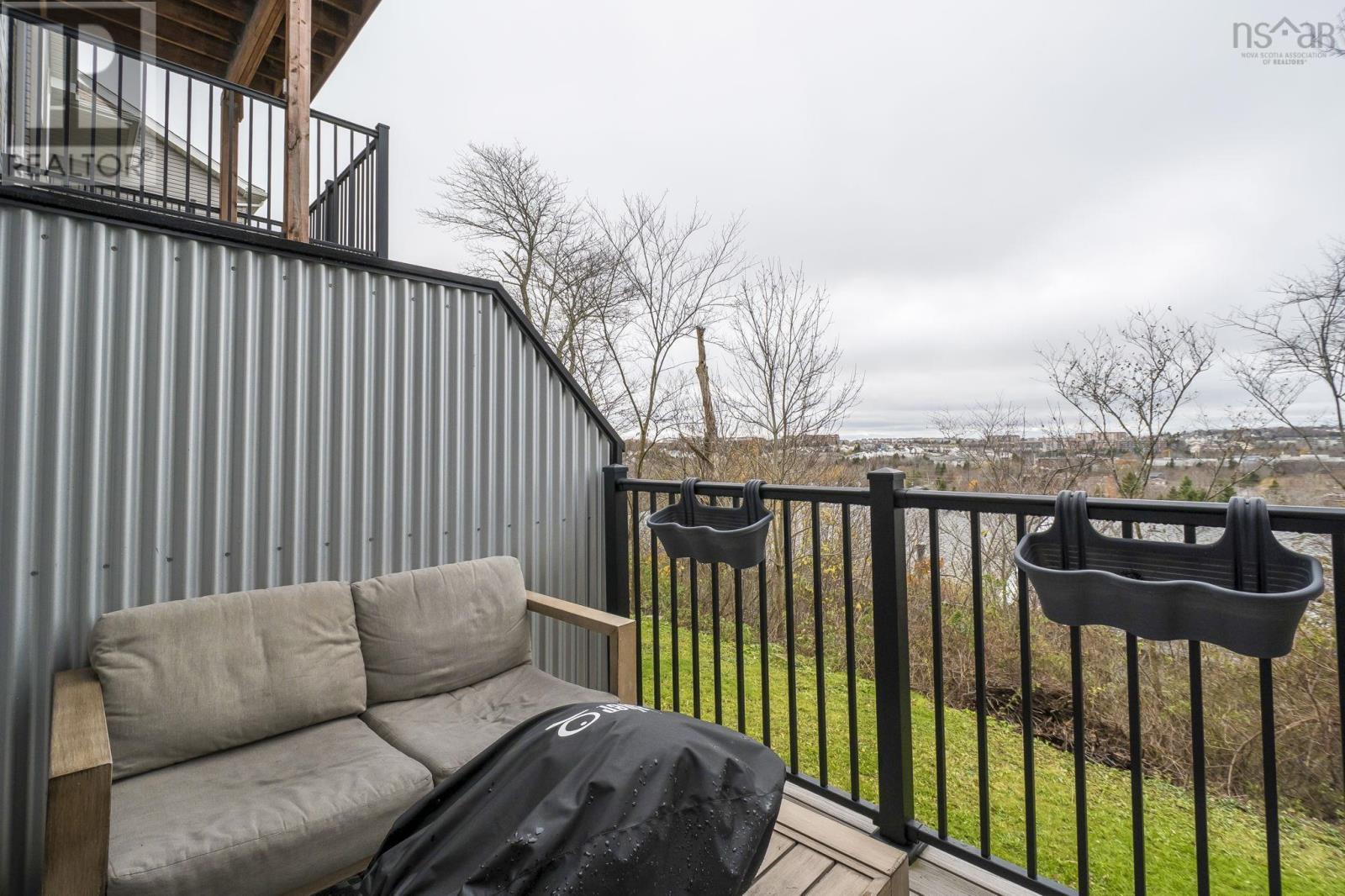 Property 29 of 40 of 115 79 Collins Grove