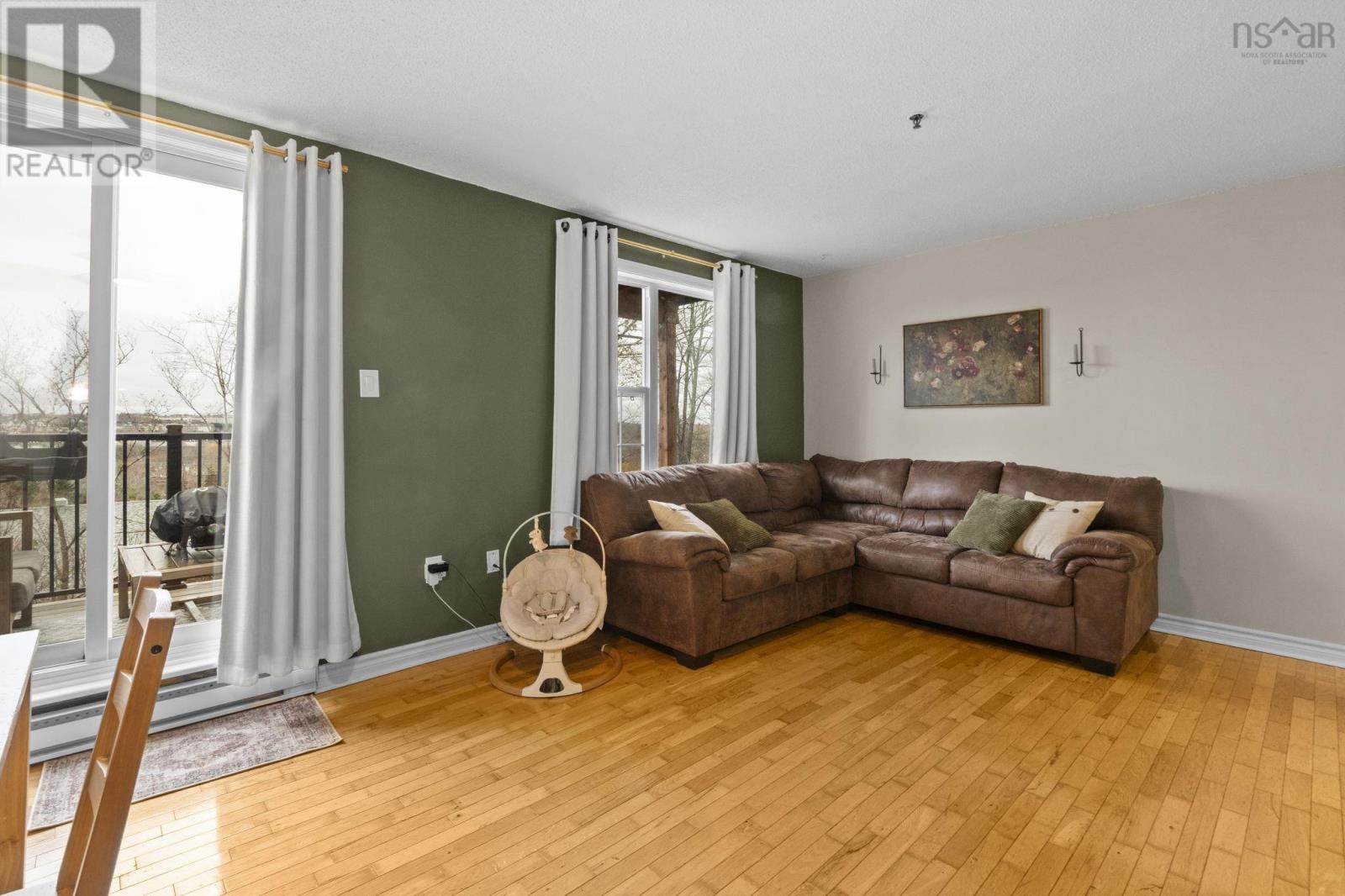 #115 79 COLLINS GROVE - 11