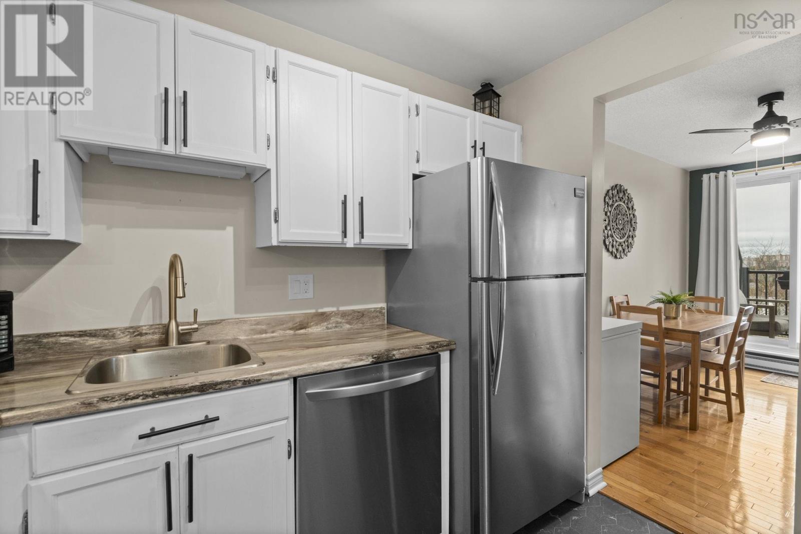 #115 79 COLLINS GROVE - 15
