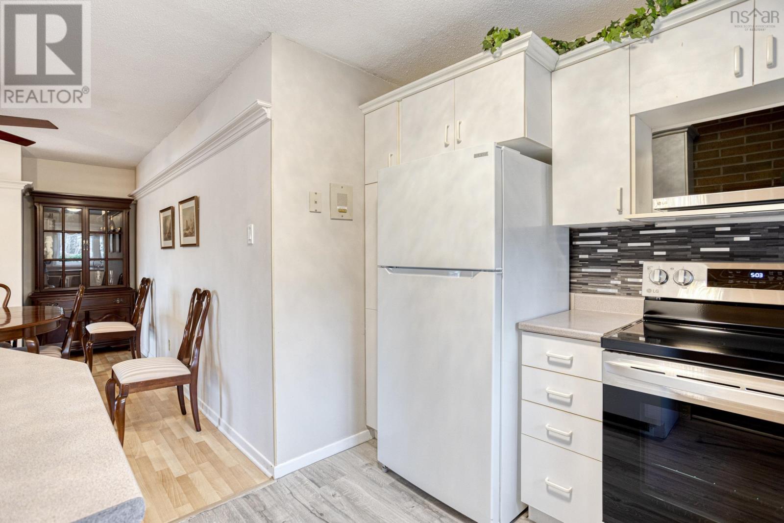 #107 26 BROOKDALE CRESCENT - 25