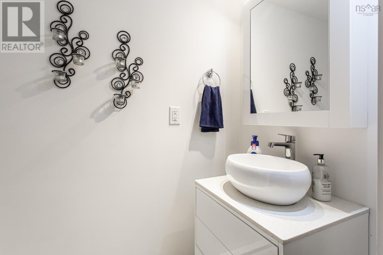 Property 12 of 20 of 203 151 Ritchie Street