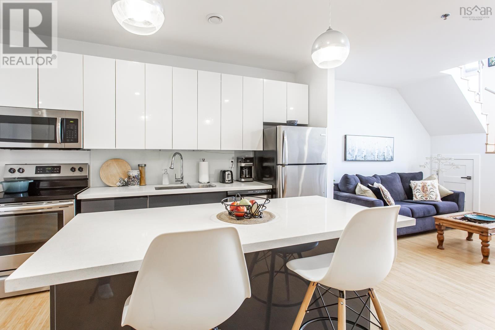 Property 4 of 20 of 203 151 Ritchie Street