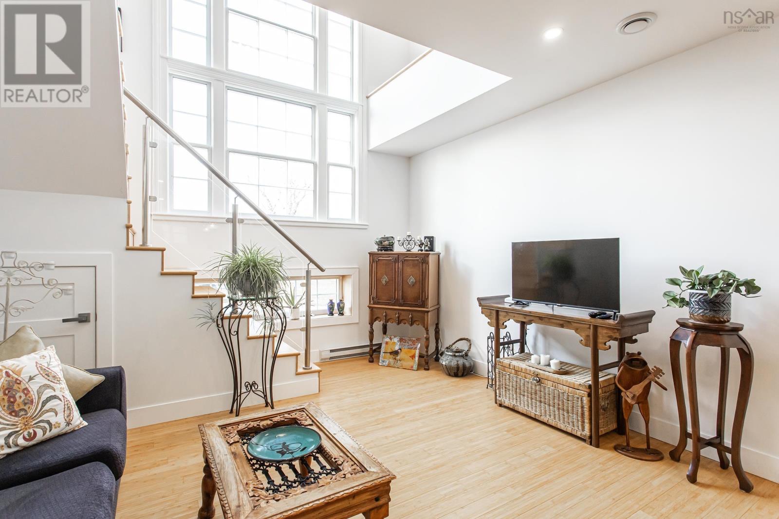 Property 9 of 20 of 203 151 Ritchie Street