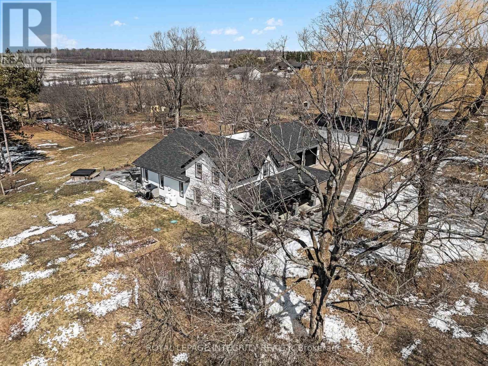 210 WAYSIDE DRIVE - 36