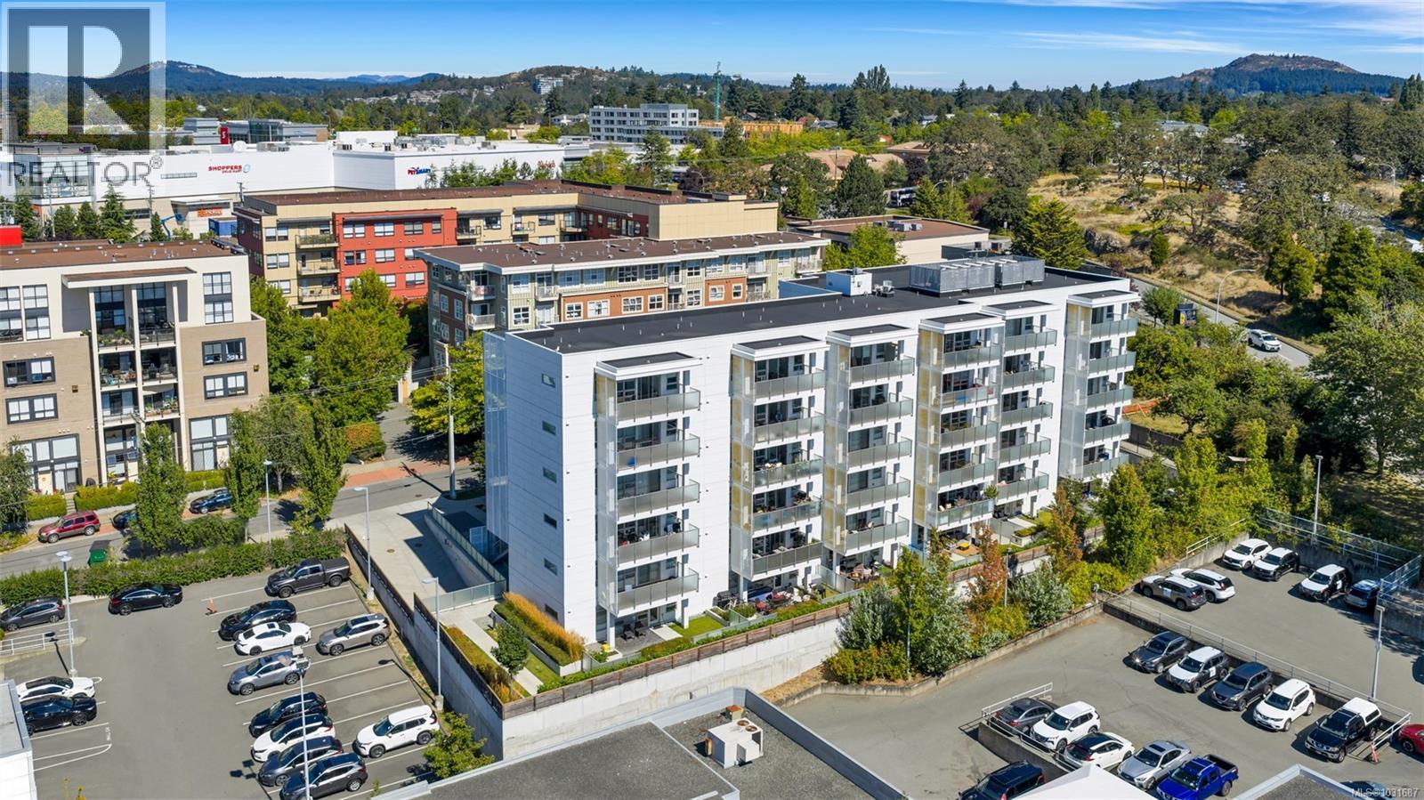 603 881 Short St, Saanich