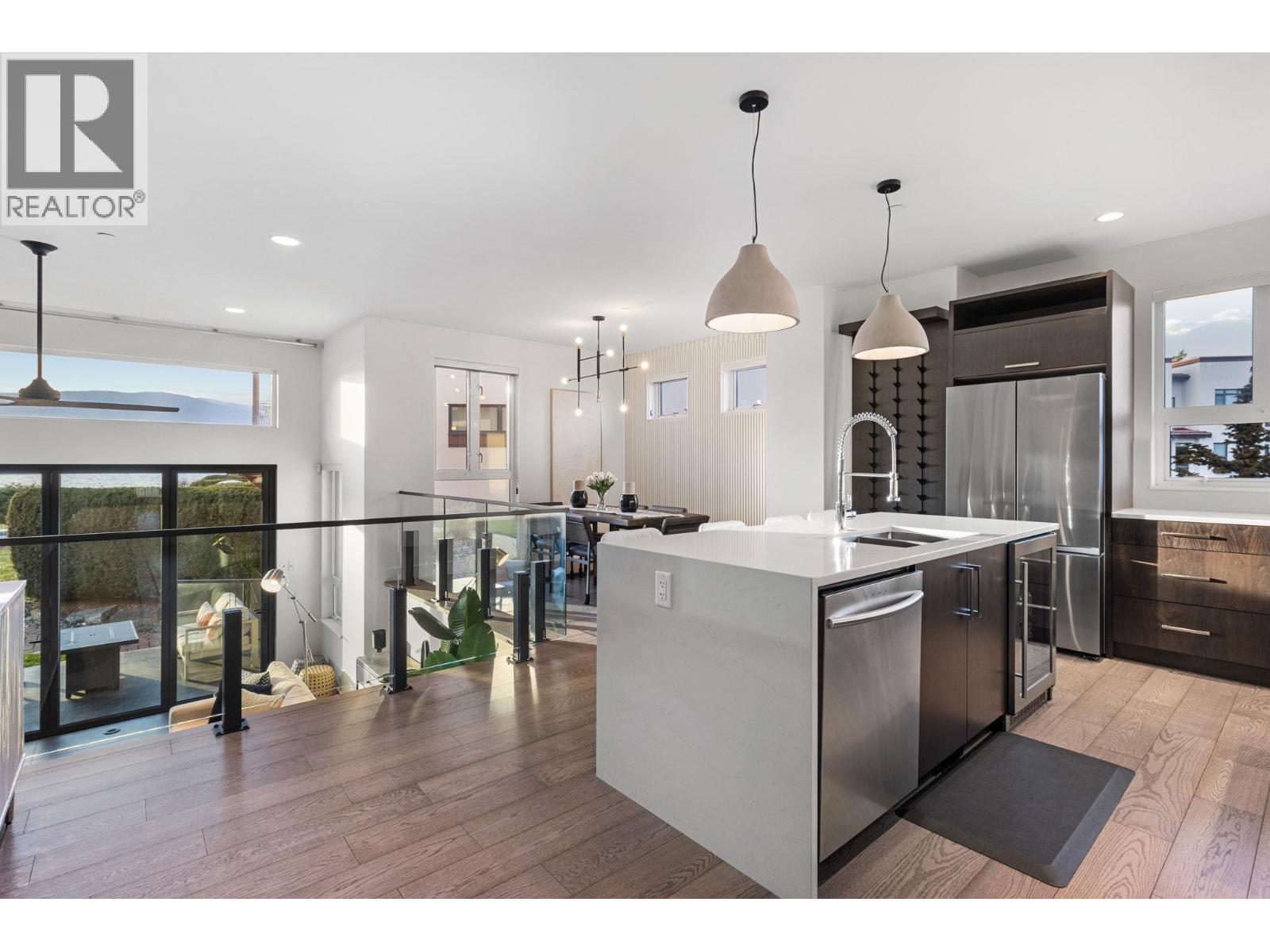 3756 Lakeshore Road Unit# 5, Kelowna