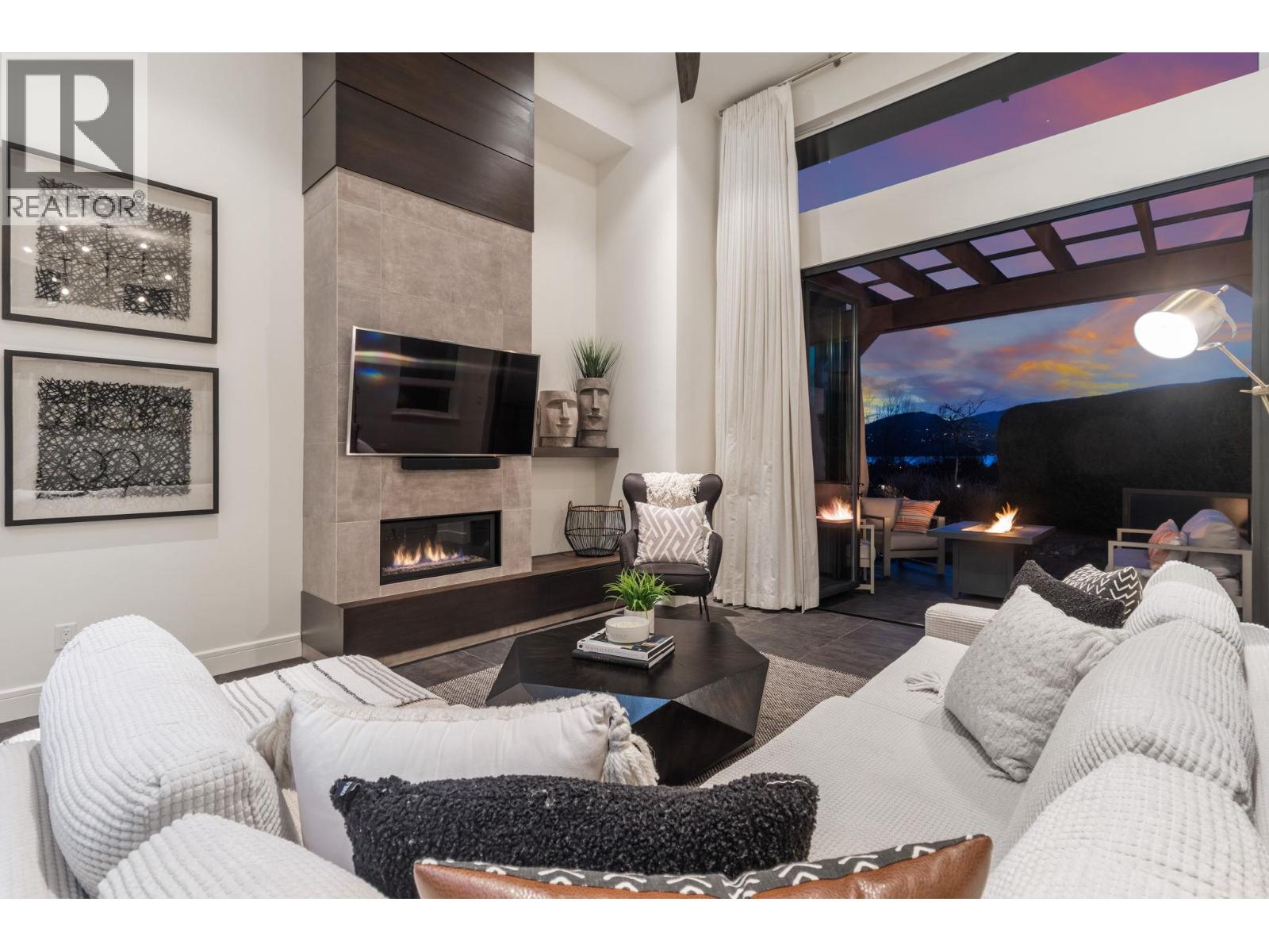 3756 Lakeshore Road Unit# 5, Kelowna