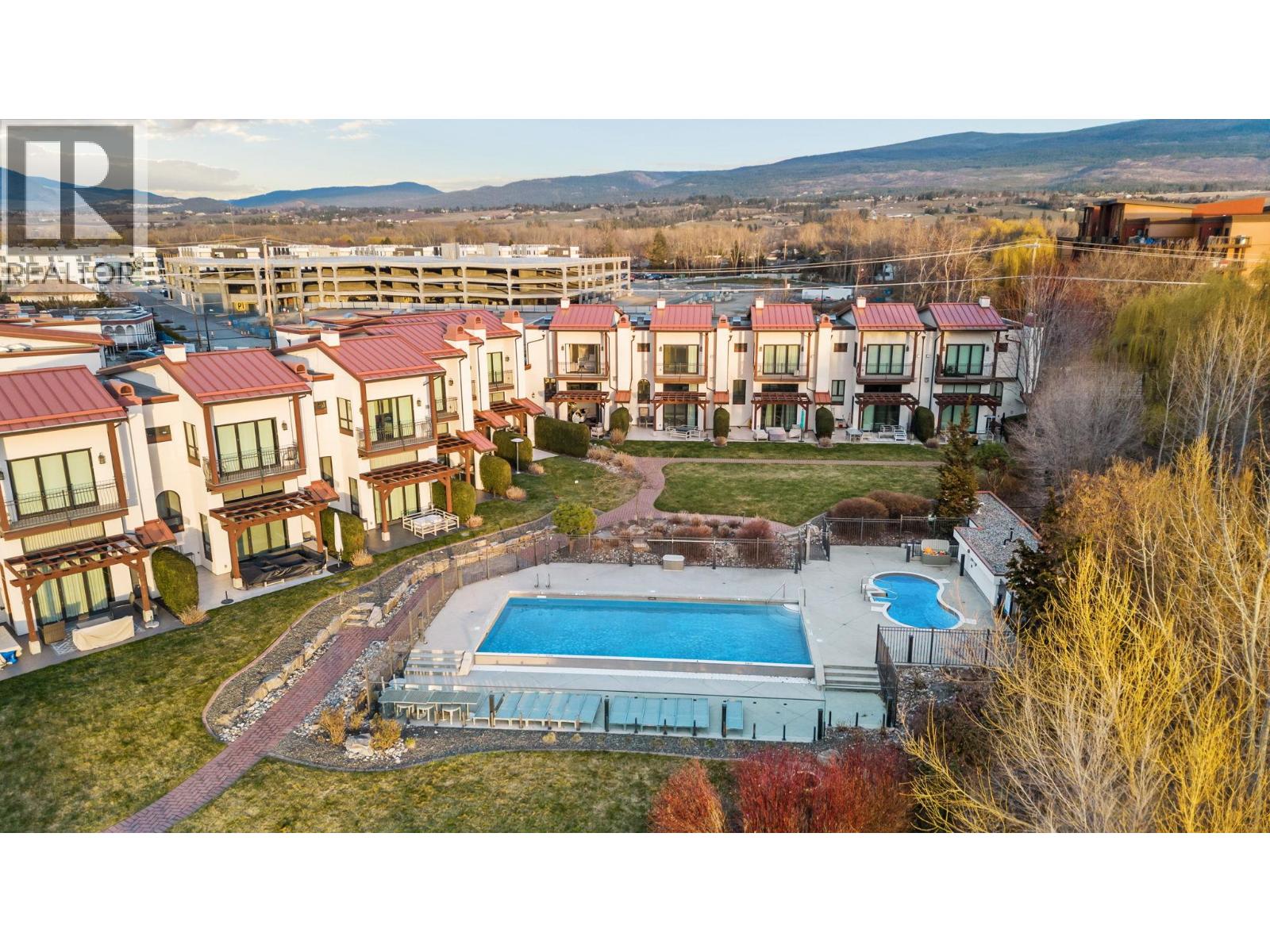 3756 Lakeshore Road Unit# 5, Kelowna