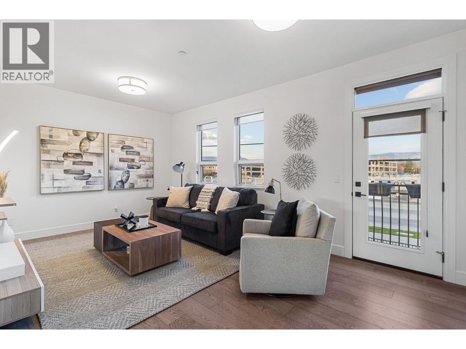 3756 Lakeshore Road Unit# 5, Kelowna