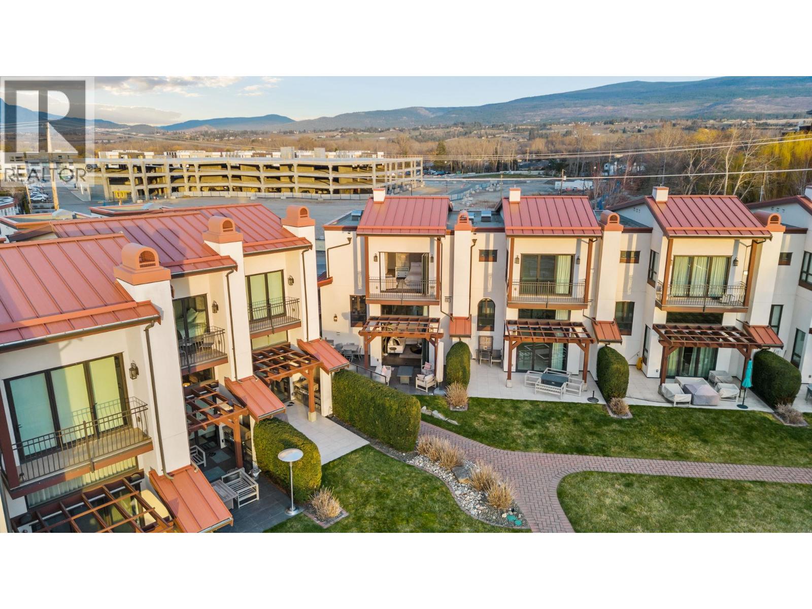 3756 Lakeshore Road Unit# 5, Kelowna