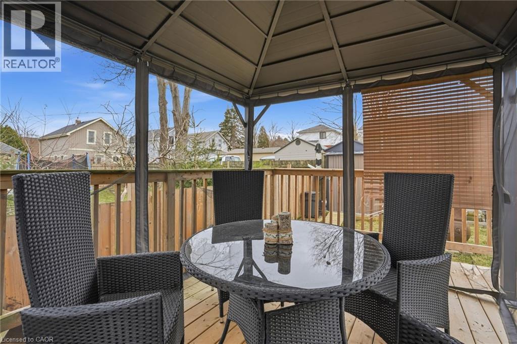 19B DUNDAS Street W - 30