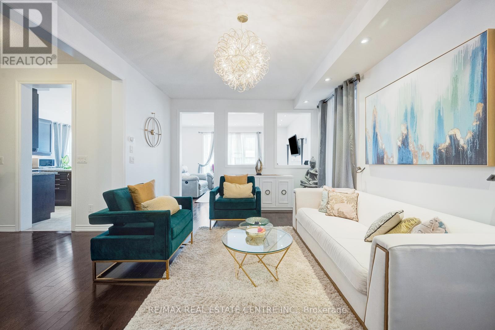 19 MEDITERRANEAN CRESCENT - 10