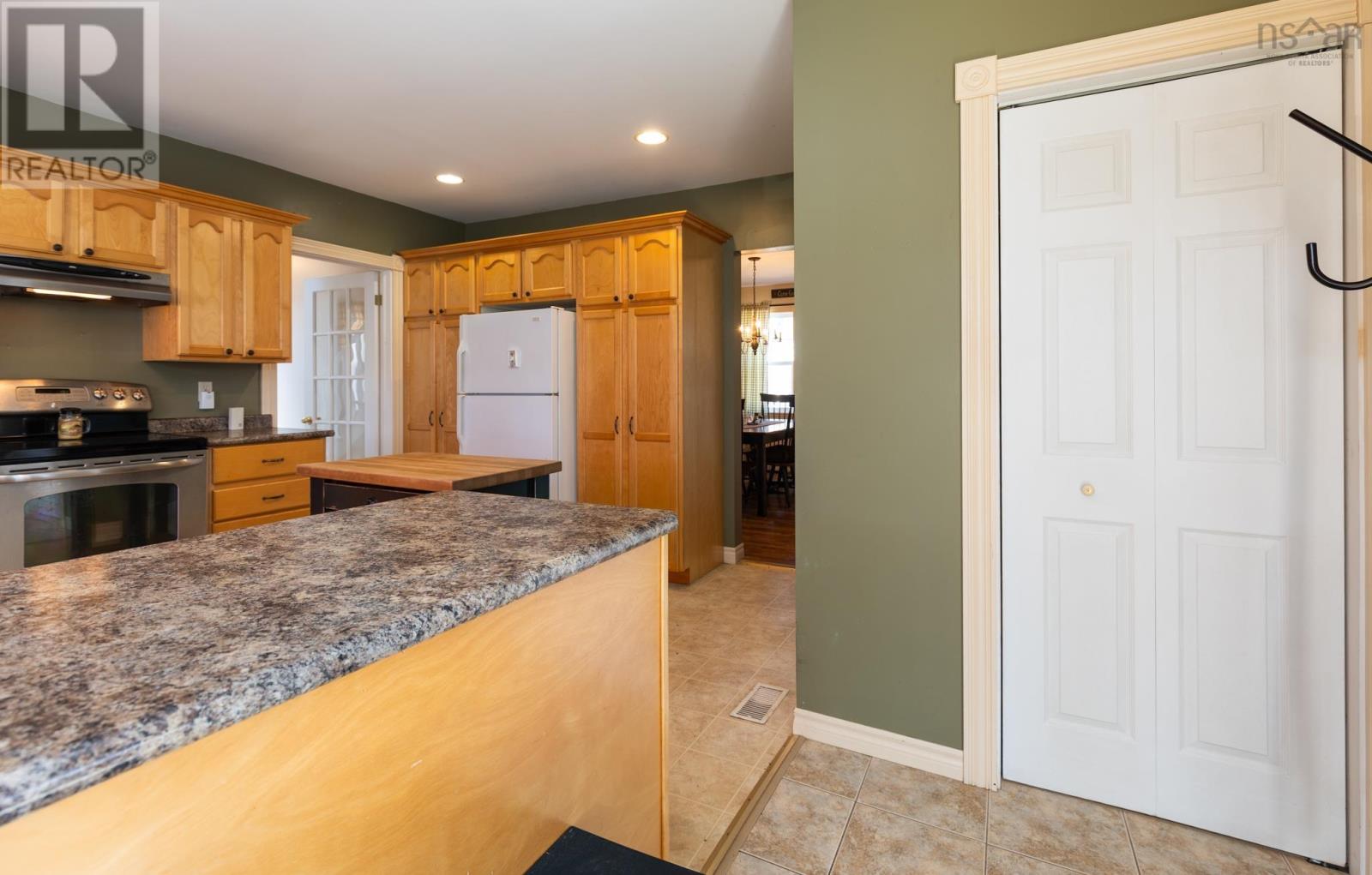 Property 9 of 49 of 1 Belleville Road