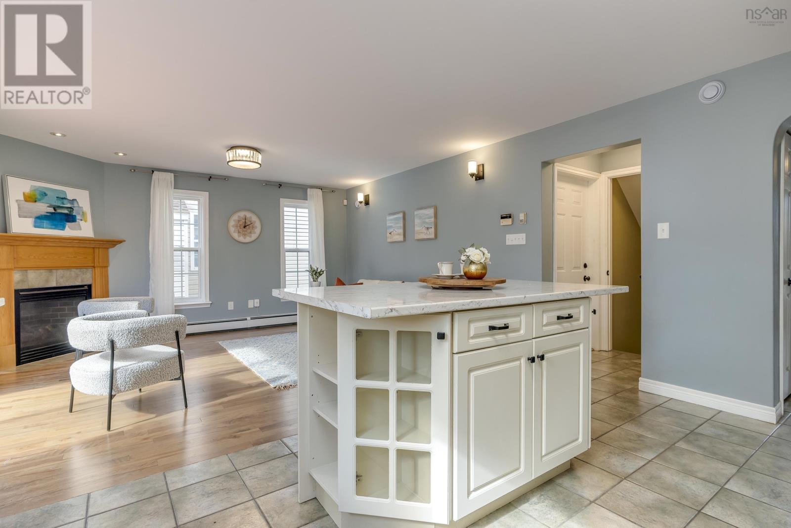 Property 11 of 49 of 246 Langbrae Drive