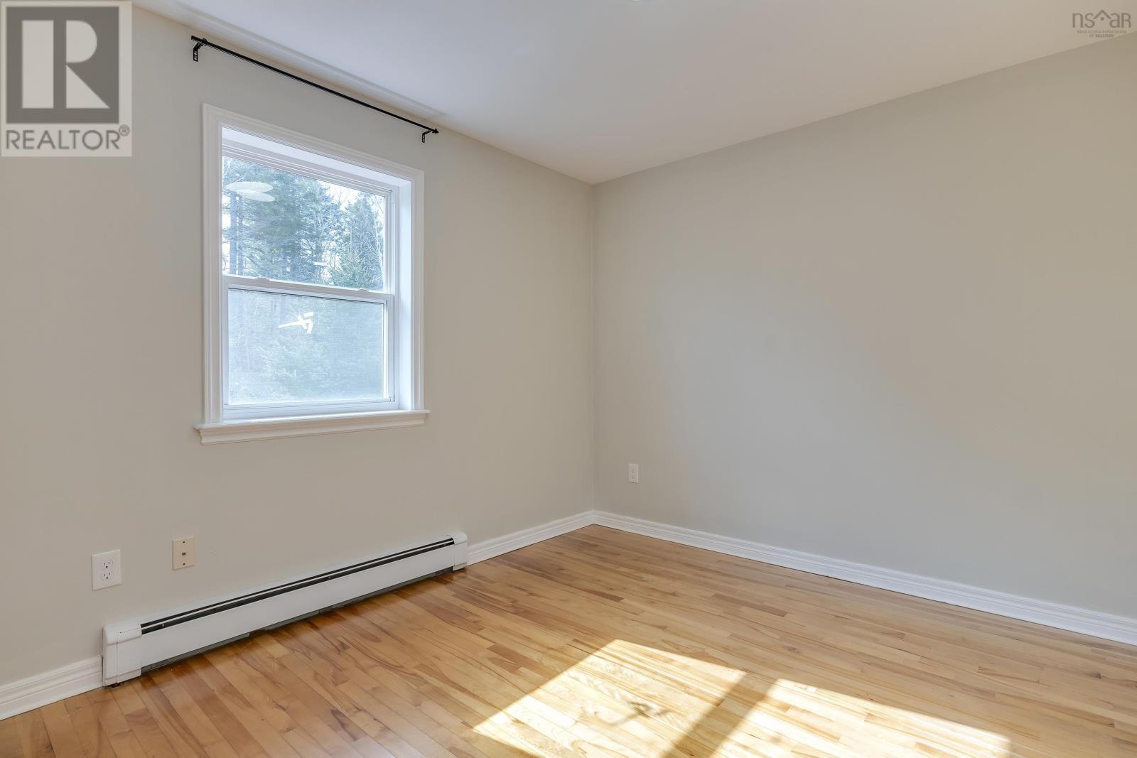 Property 26 of 49 of 246 Langbrae Drive