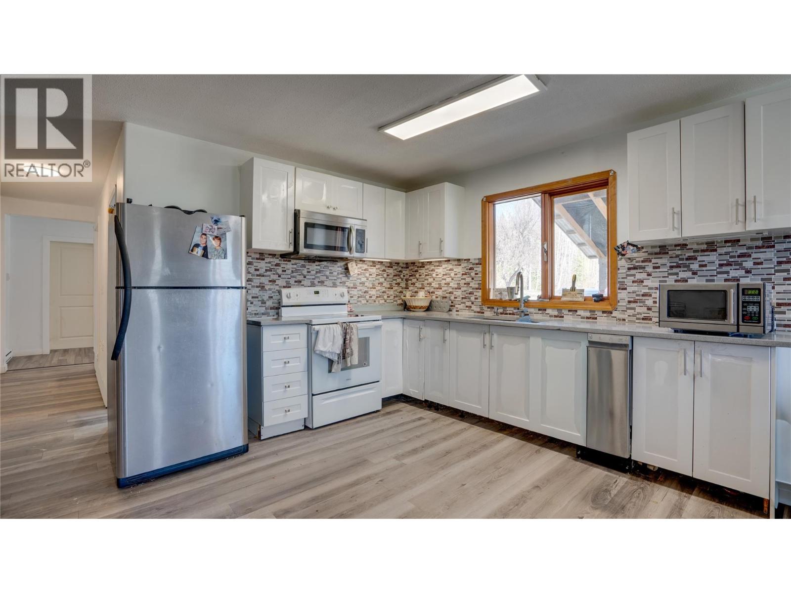 3854 TRINITY VALLEY ROAD - 24