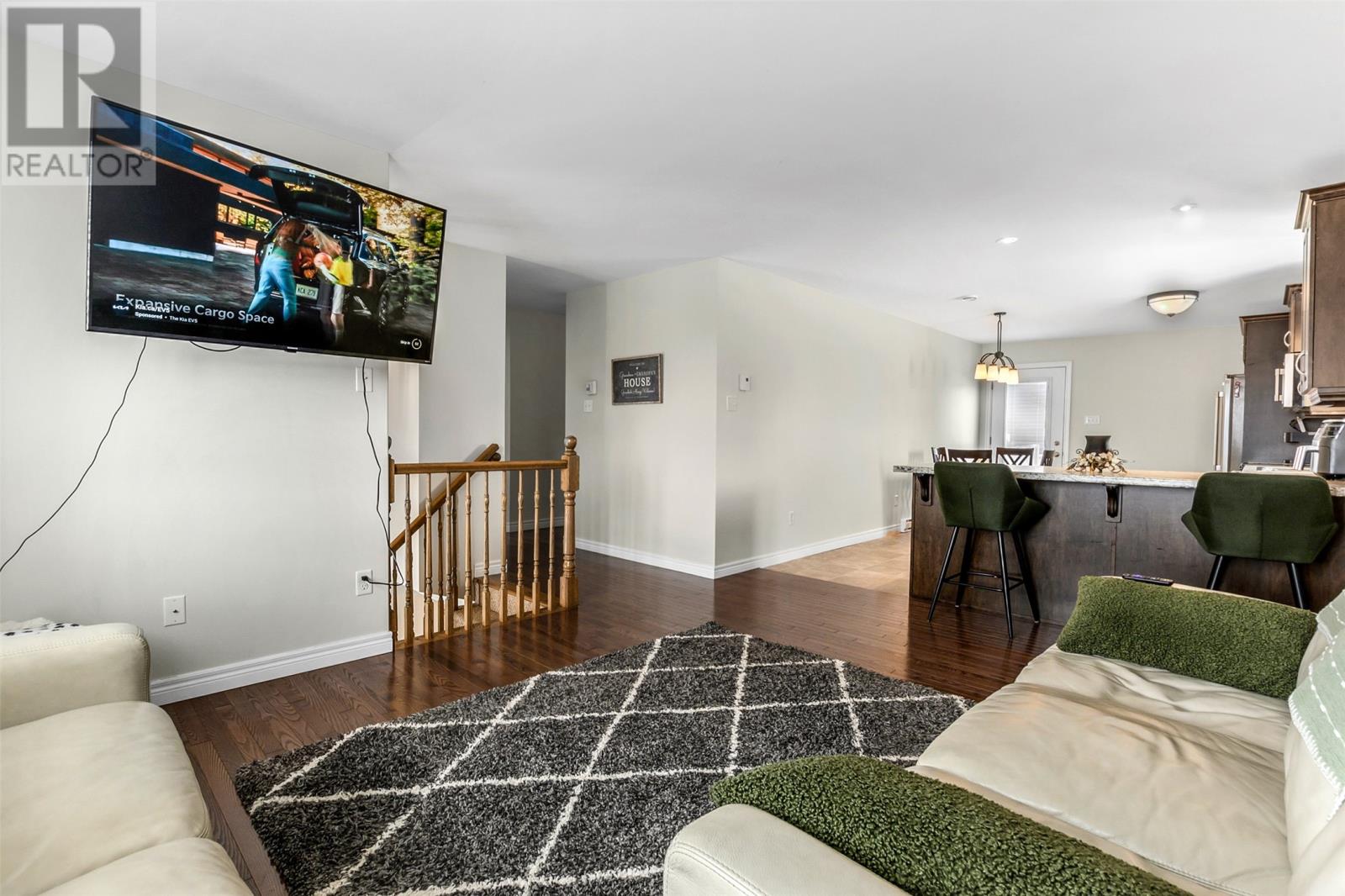 8 Cape Ballard Place — photo 18