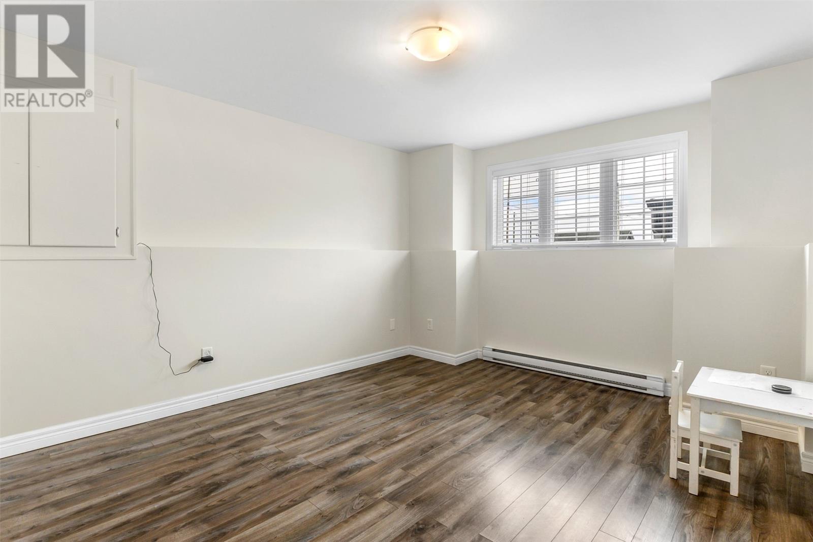 8 Cape Ballard Place — photo 19