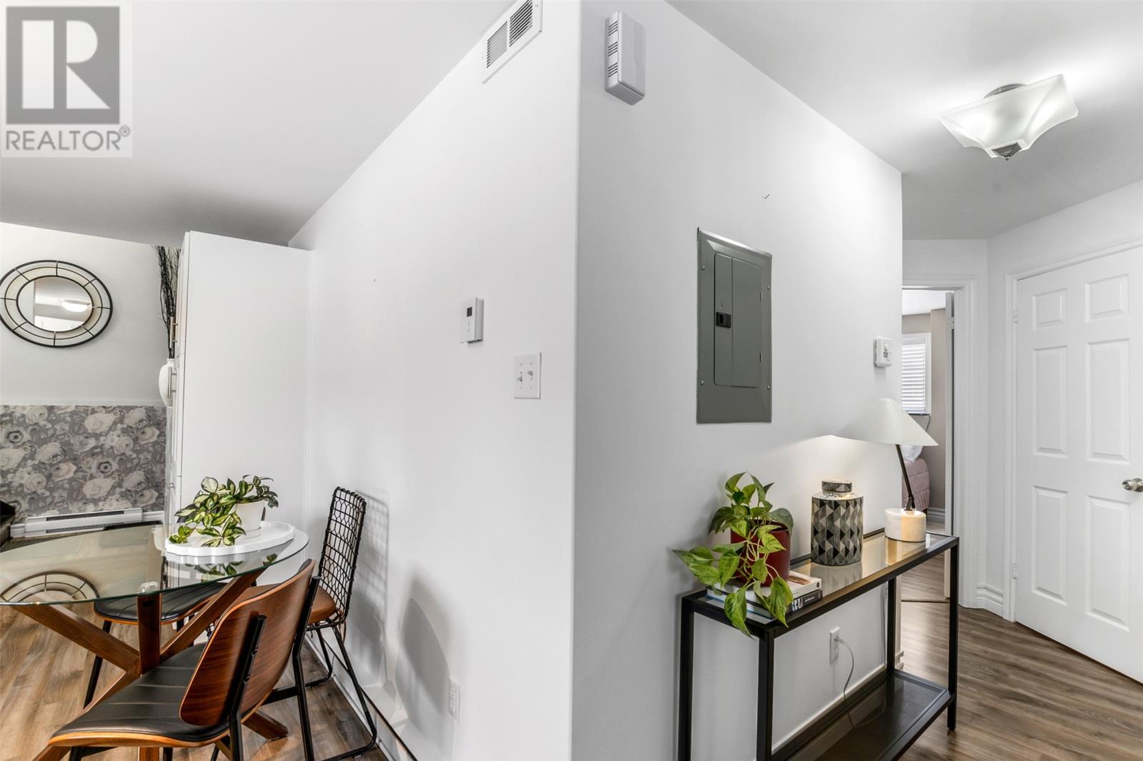8 Cape Ballard Place — photo 26