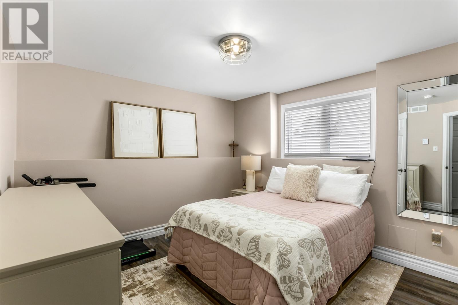 8 Cape Ballard Place — photo 27
