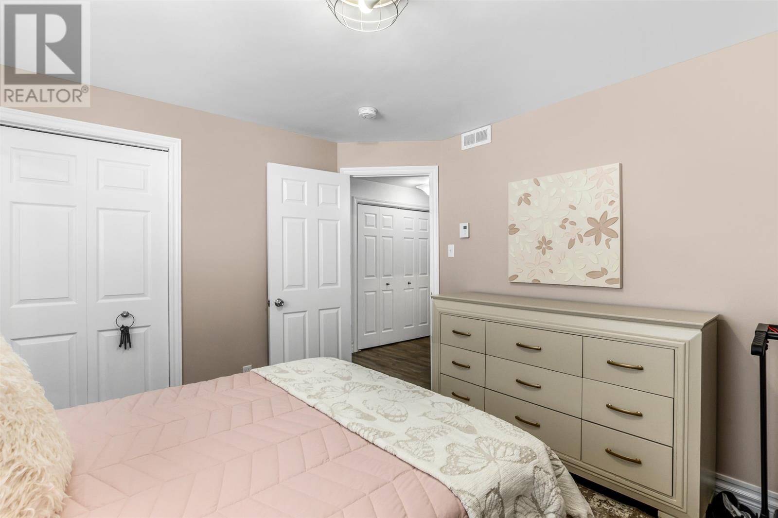 8 Cape Ballard Place — photo 28