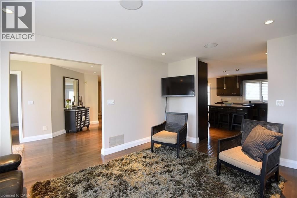 87 JEROME PARK Drive - 8