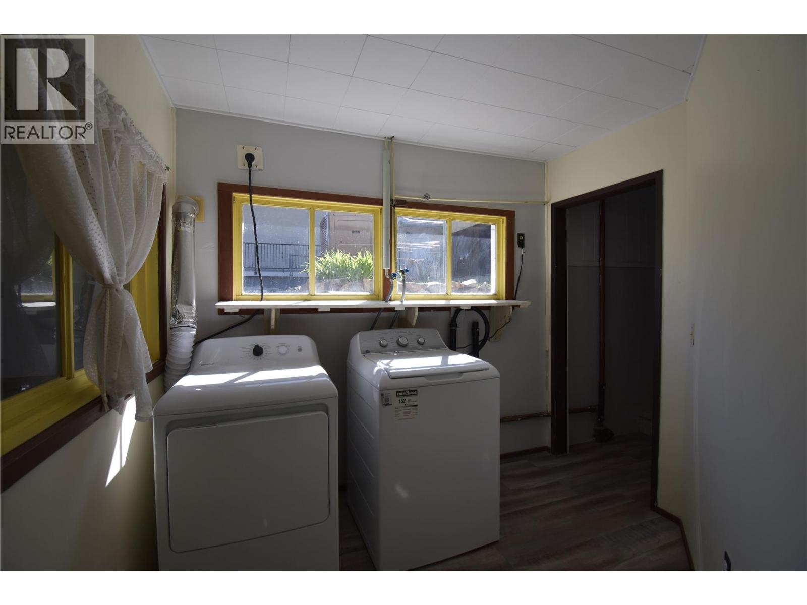 3605 9th Avenue, Castlegar