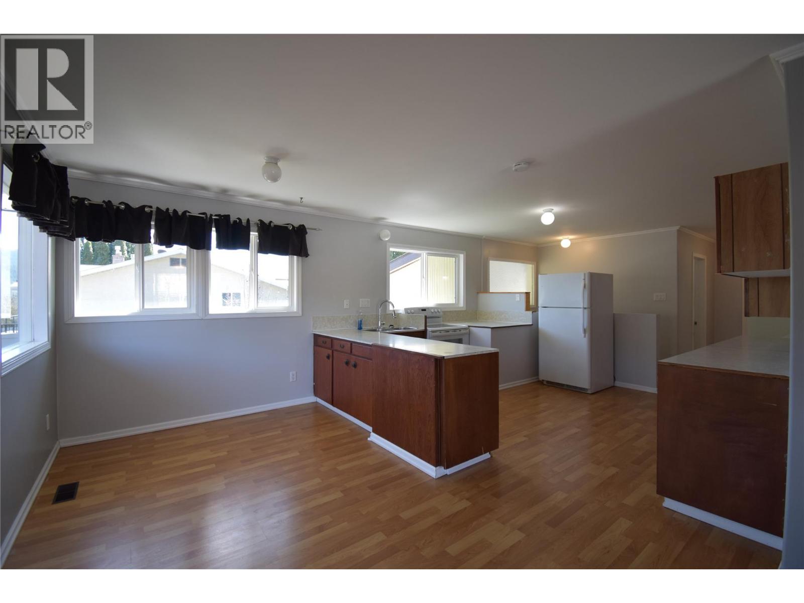 3605 9th Avenue, Castlegar