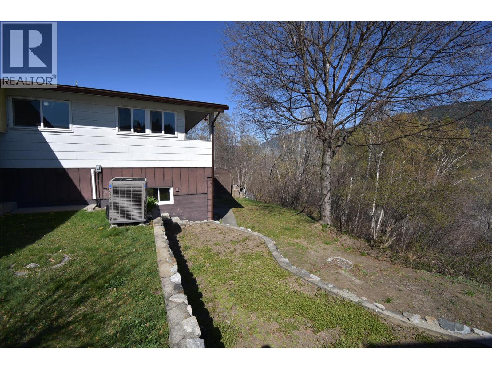 3605 9th Avenue, Castlegar