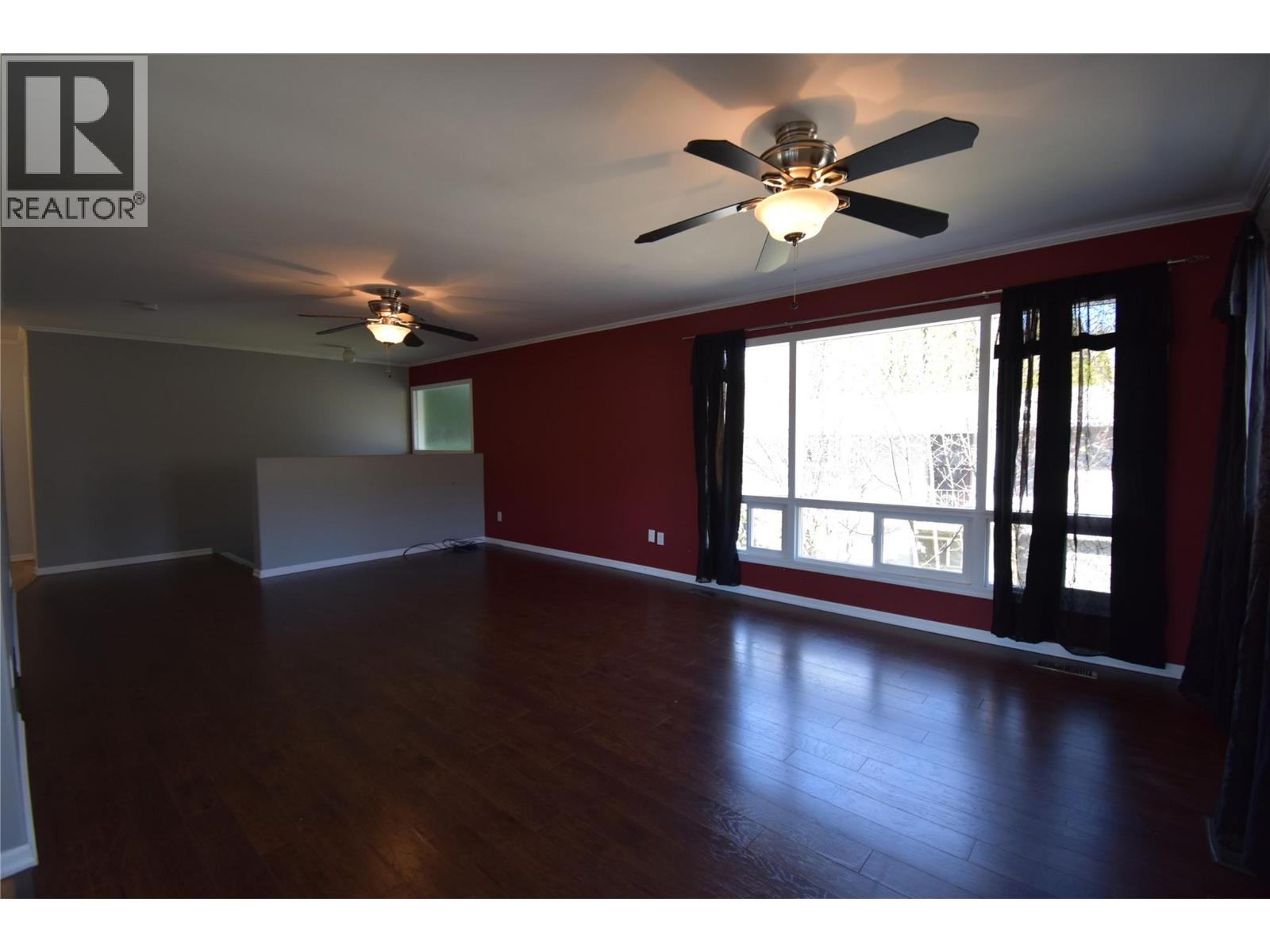 3605 9th Avenue, Castlegar