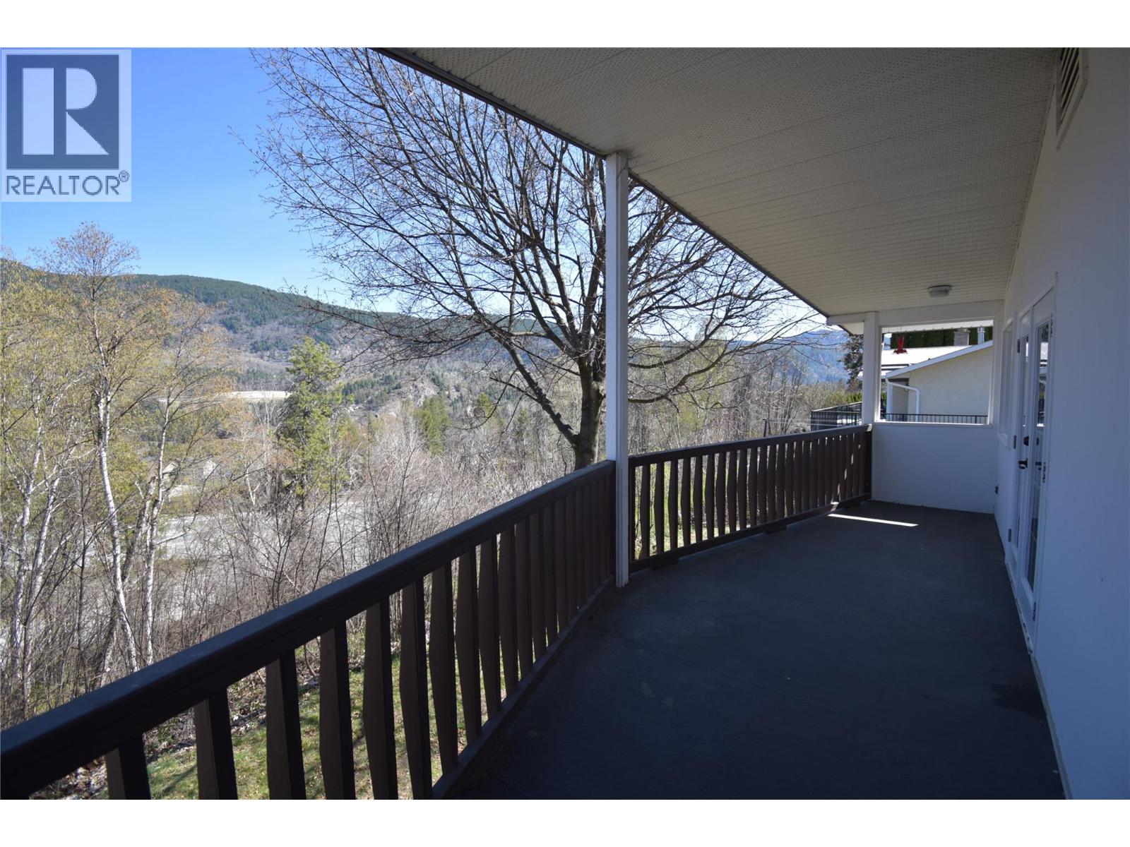 3605 9th Avenue, Castlegar