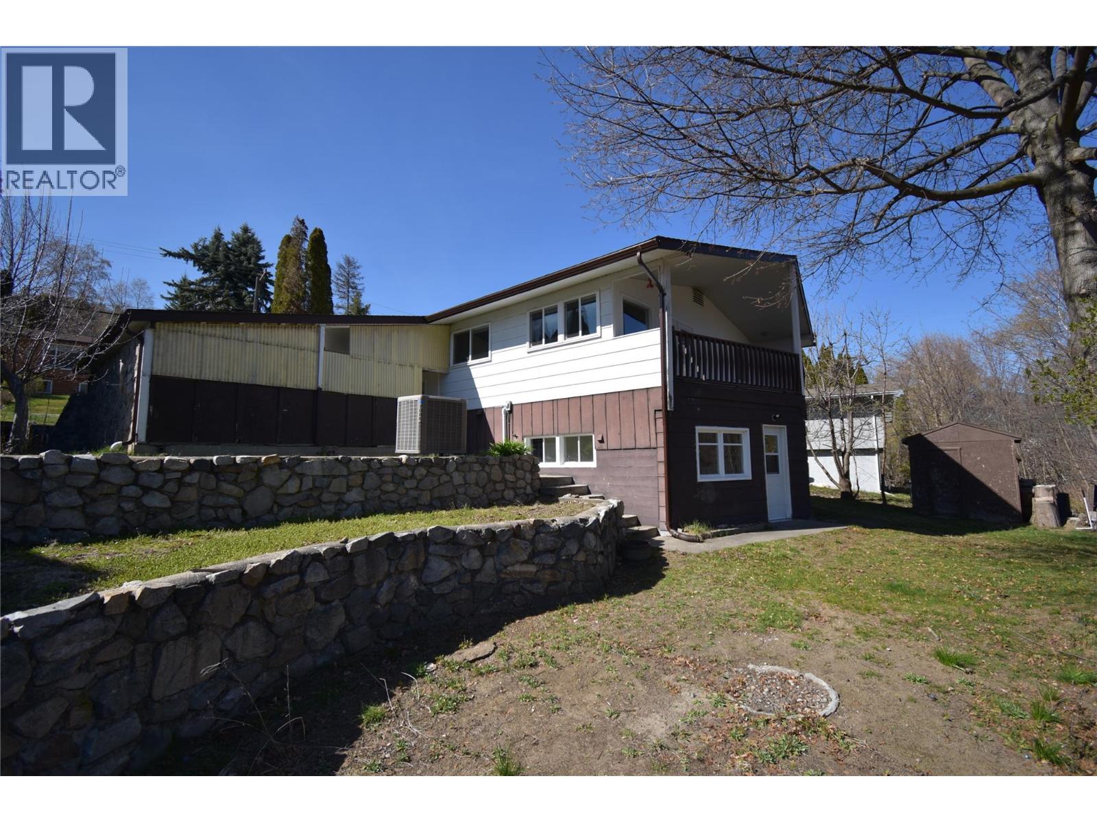 3605 9th Avenue, Castlegar