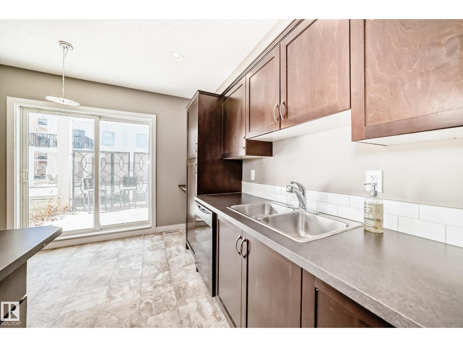 #44 13825 155 AV NW - 11