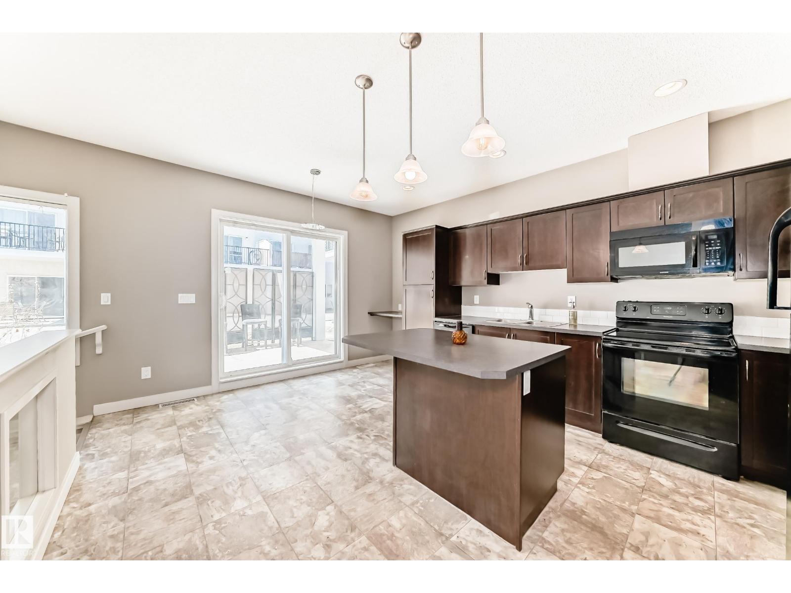 #44 13825 155 AV NW - 13