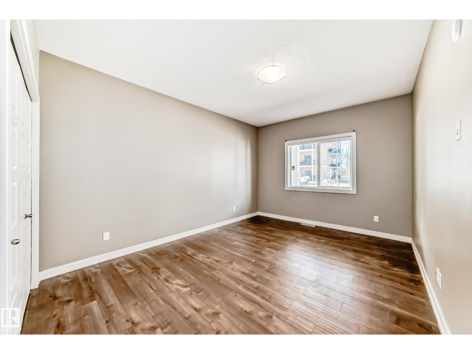 #44 13825 155 AV NW - 24