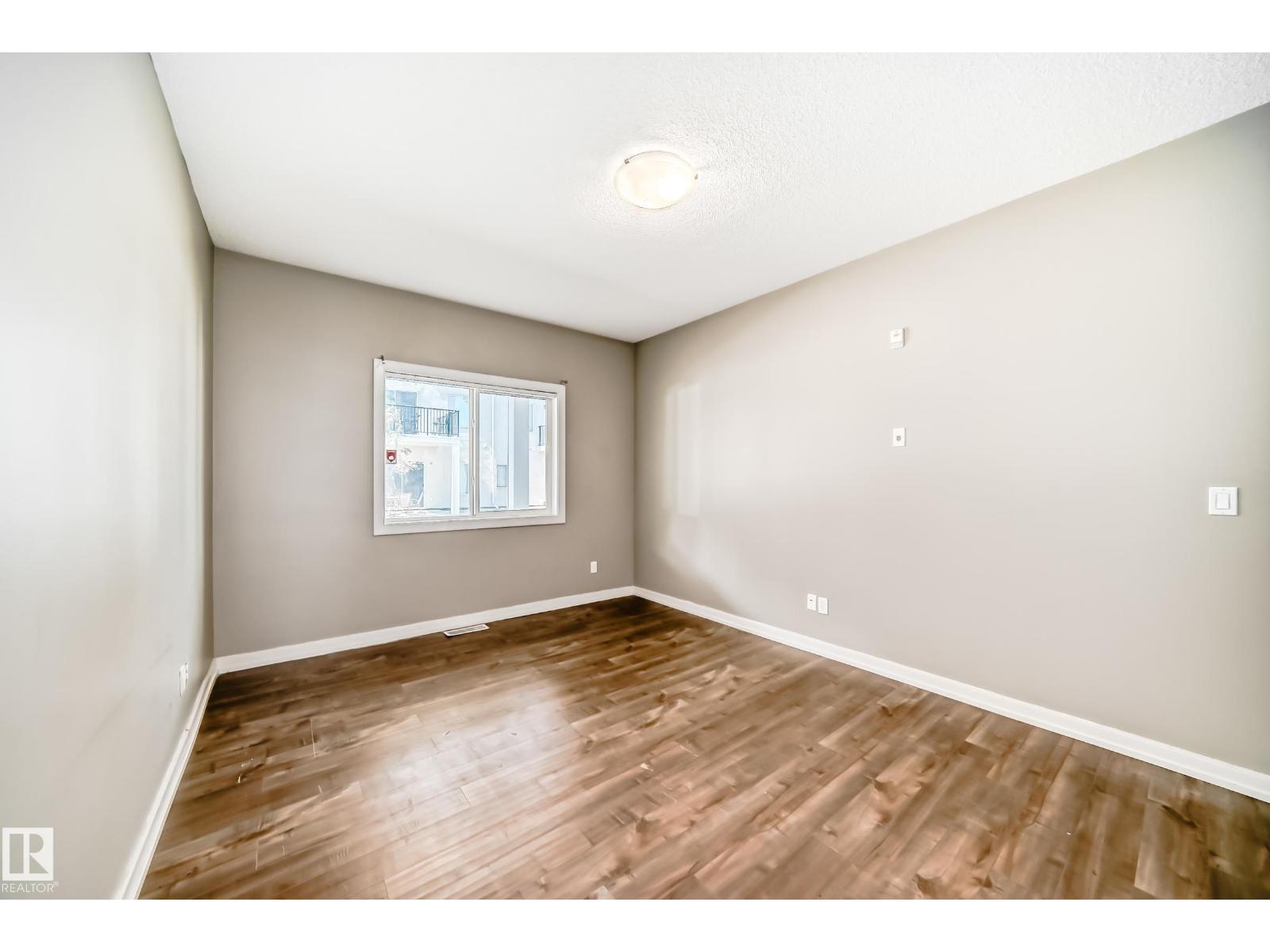 #44 13825 155 AV NW - 25