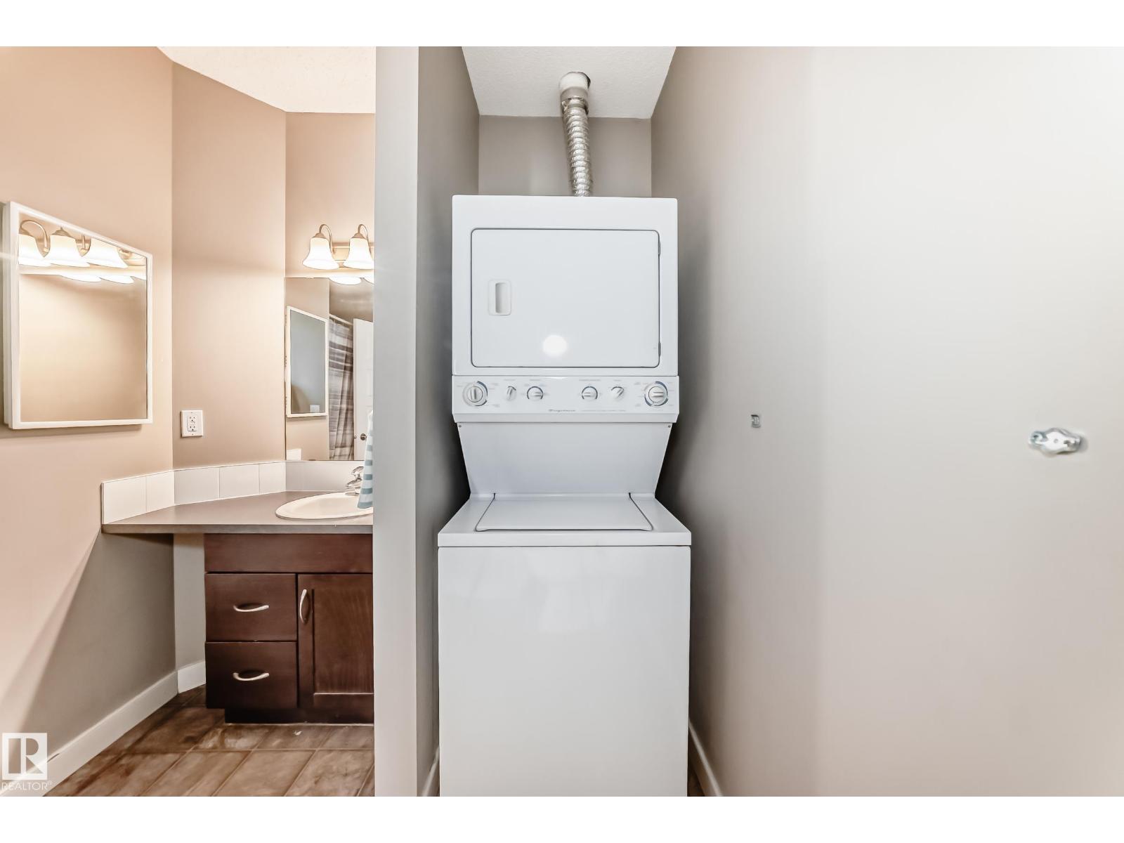 #44 13825 155 AV NW - 35