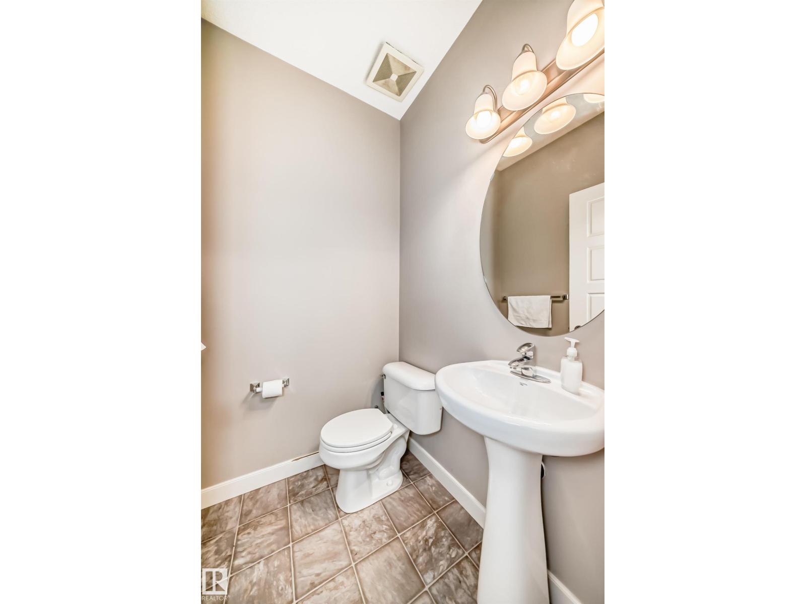 #44 13825 155 AV NW - 37