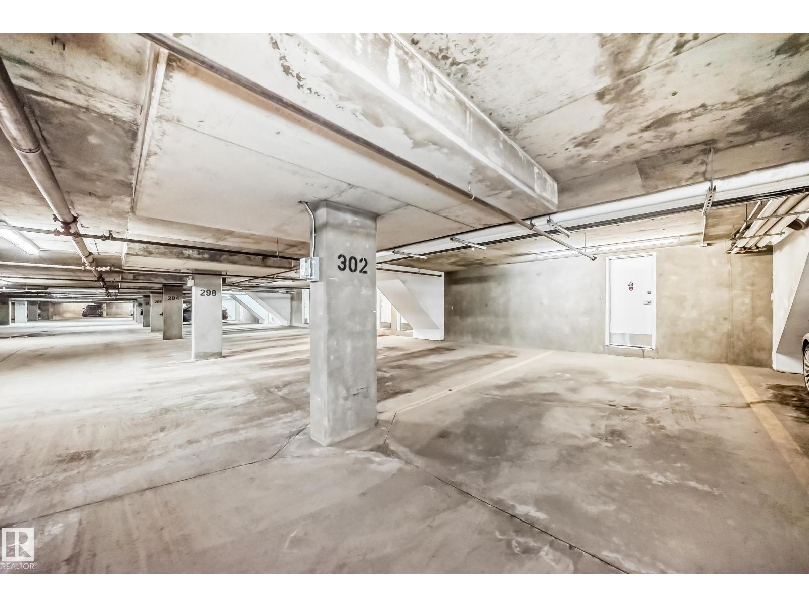 #44 13825 155 AV NW - 43