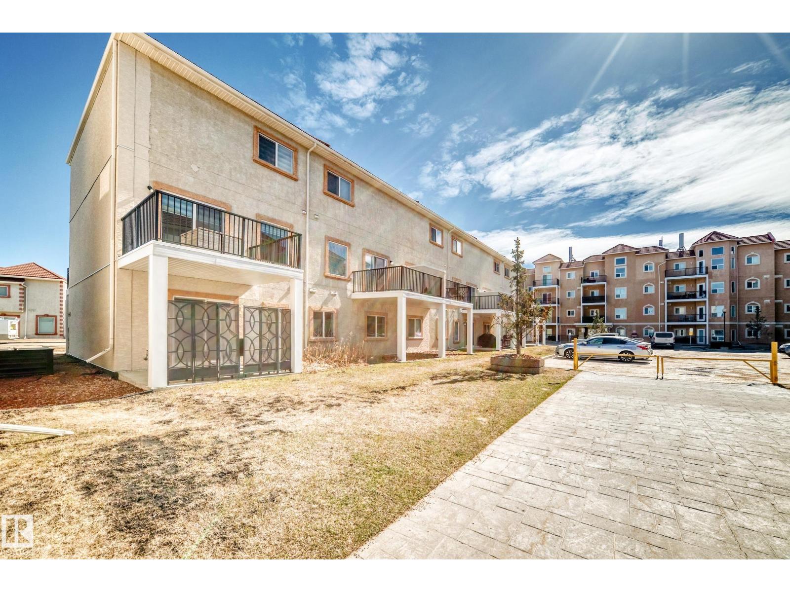 #44 13825 155 AV NW - 45