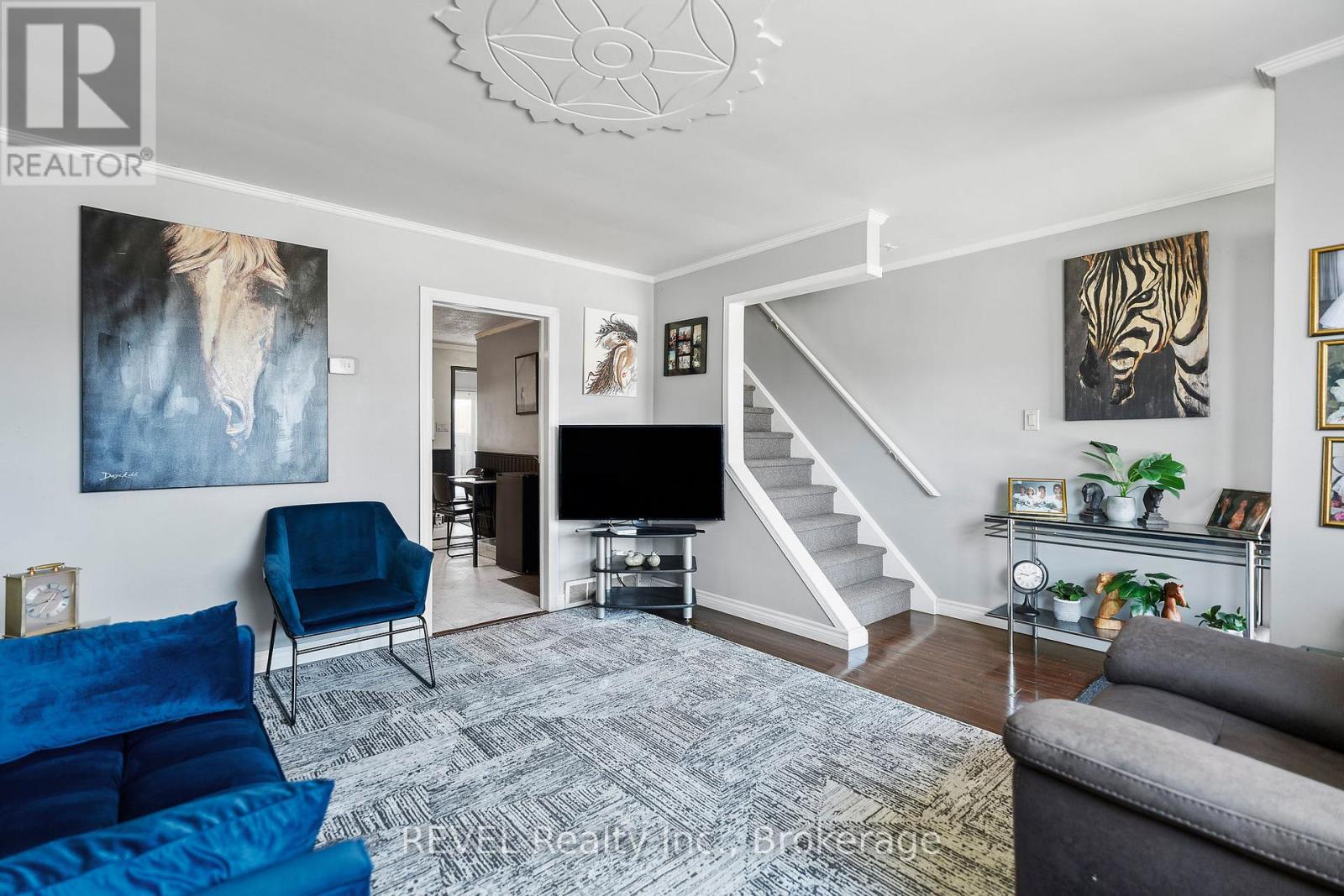 137 WELLINGTON STREET - 4